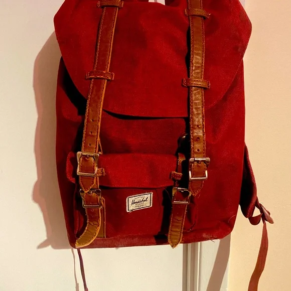 Herschel Backpack - Picture 3 of 3